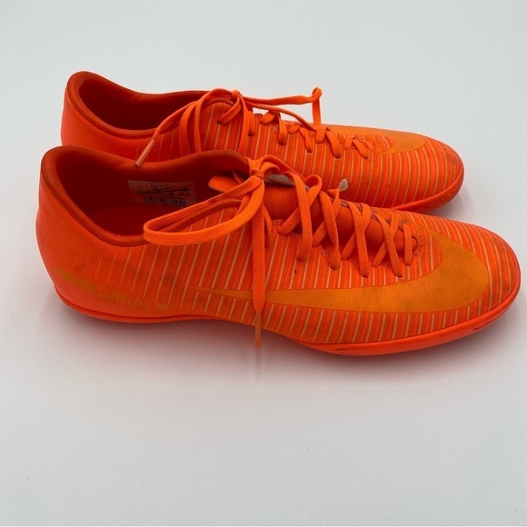 Nike Men's Mercurial Victory Full Lace Up Indoor Soccer‎ Shoes Neon Orange 6.5 - Picture 9 of 10